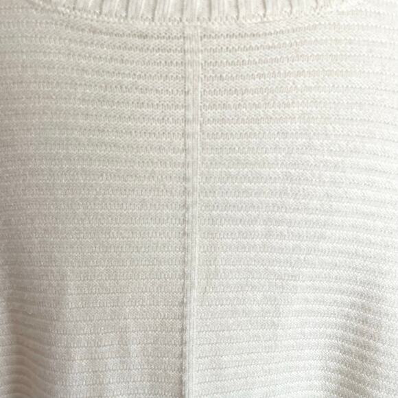 Cream Ribbed Texture Relaxed Turtleneck Sweater MED Minimalist Casual Clean Girl - Picture 5 of 6